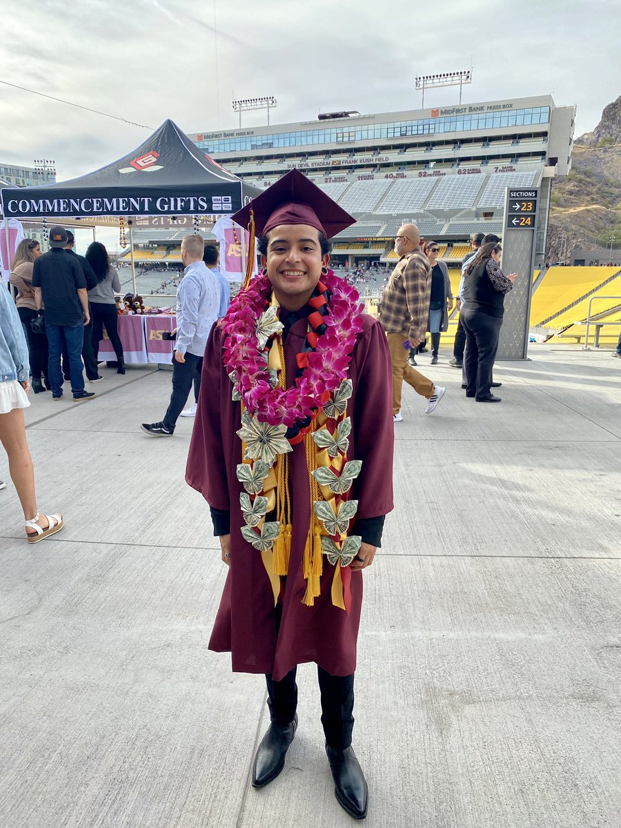 stephramcil's tweet photo. Congratulations Shane! 🥳🎉 #ASUgrad https://t.co/5vTy1F9CeP
