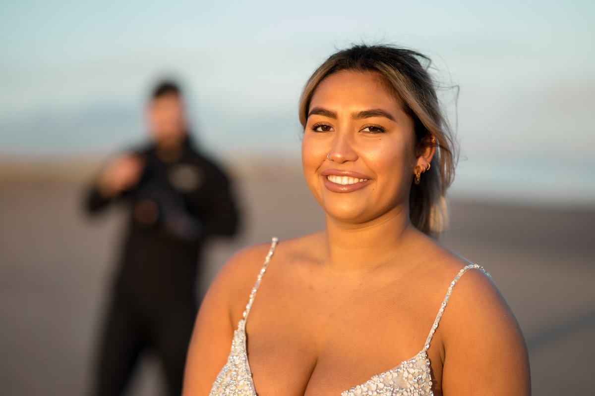 PPG_Photography's tweet photo. Had the privellege of capturing these BTS images of Luke Davies at work. 

Honestly so thrilled with the results.  What's your favourite? 

#ppgphotography #mrdrewphotography #photography #dundee #portraitphotography #headshots #model #wedding #weddingdress #bride #beach #sunset https://t.co/J9uqi3PqUG