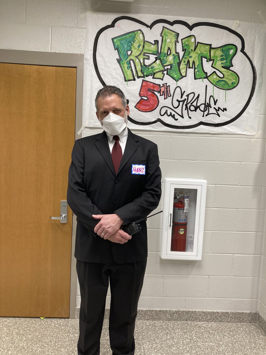 mrHooksHorde tweet media