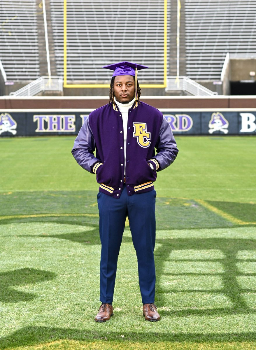 Espnsfinest_'s tweet photo. Countdown to Graduation… 🎓 

Thank you @ECUPiratesFB for blessing me with a free education and a family for life! Forever Loyal &amp; Bold🤞🏾 

2022, The Last Dance… 🏴‍☠️ https://t.co/kfQEvWxRNe