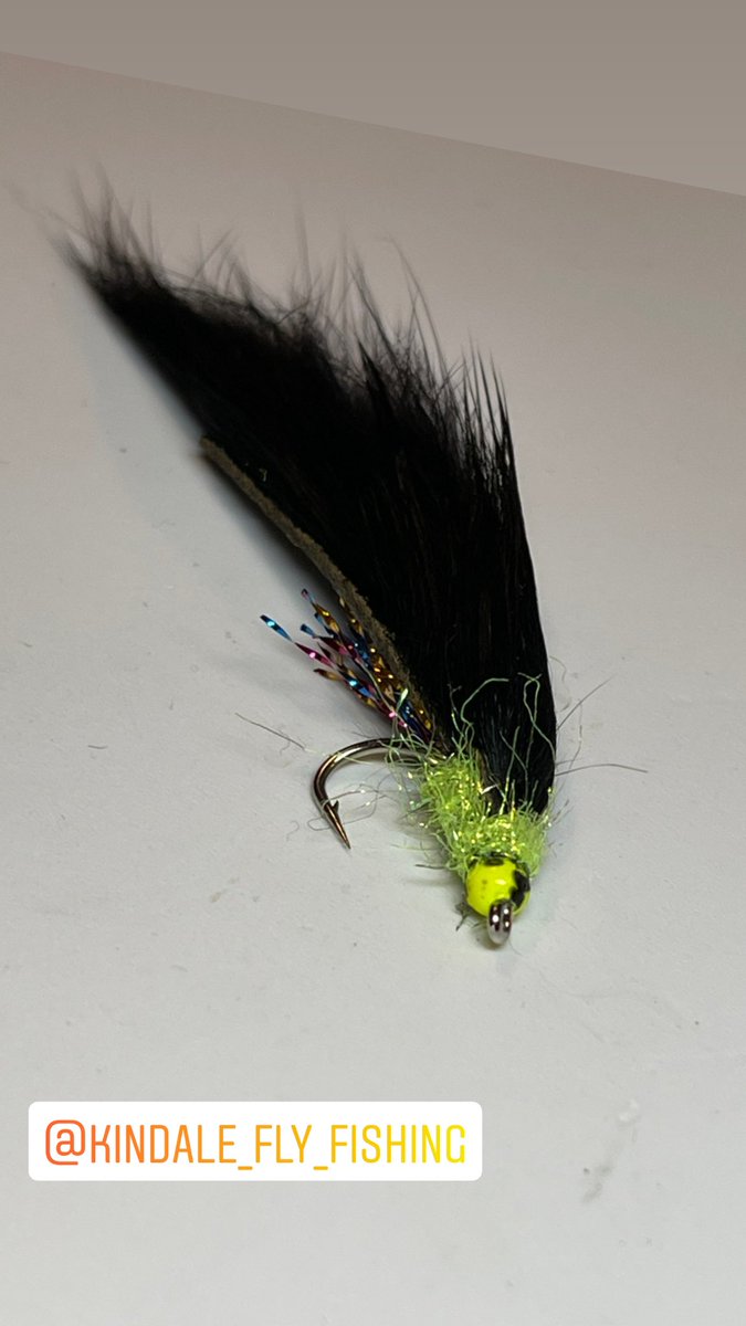FlayChristopher's tweet photo. Here’s a couple of flies I’ve just tied up for an order that’s Wales bound at the end of the week.  Fingers crossed they catch the new owner a few decent trout 👊🏼 #flyfishing #flytying #troutfishing #flytyingbench #troutfishing #troutflies #flyfishingaddict #flyfishinglife https://t.co/ZwqQ2Qp1eL