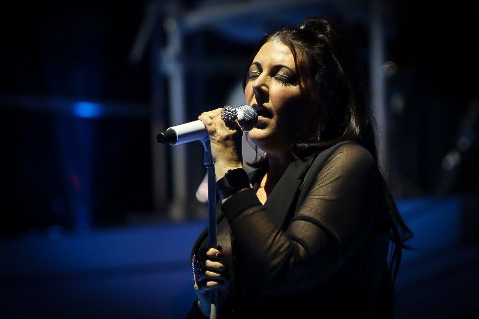 pdicko67's tweet photo. Where did the @humanleagueHQ take my head tonight! From those first bars of #mirrorman I was experiencing that wonder of hearing amazing new music at 14!
Just....thank you. This was bucket list material for me ๐
@RoyalNottingham
#humanleague
#DARE40 #Dare https://t.co/zPk3mc1MFo