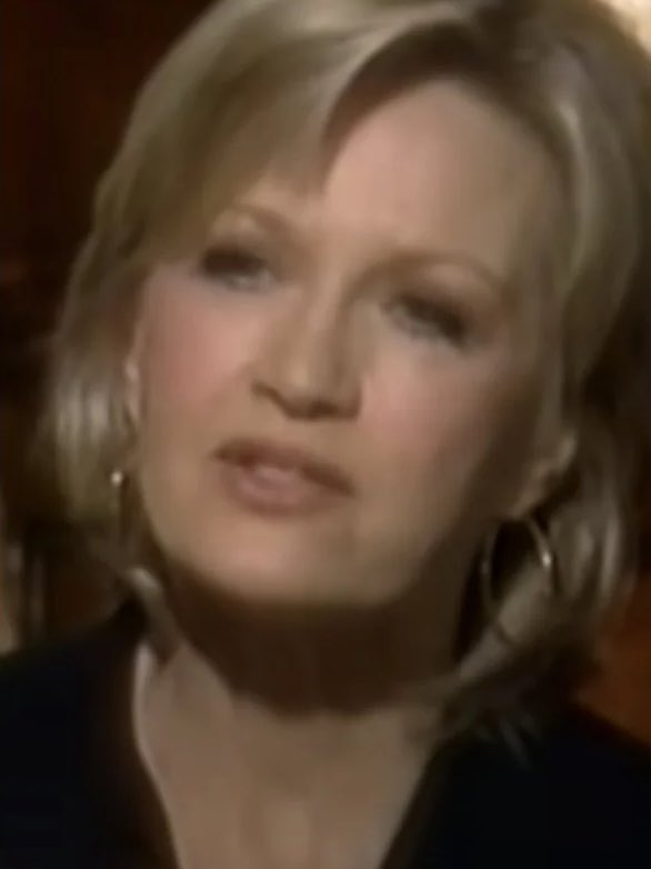 BritneyTheStan's tweet photo. Oh Britney absolutely DESPISES that old crusty woman  Diane Sawyer 😭

“My manager put that woman in my home and made me talk to her on national television.” #FreeBritney https://t.co/OXilFUfjy4