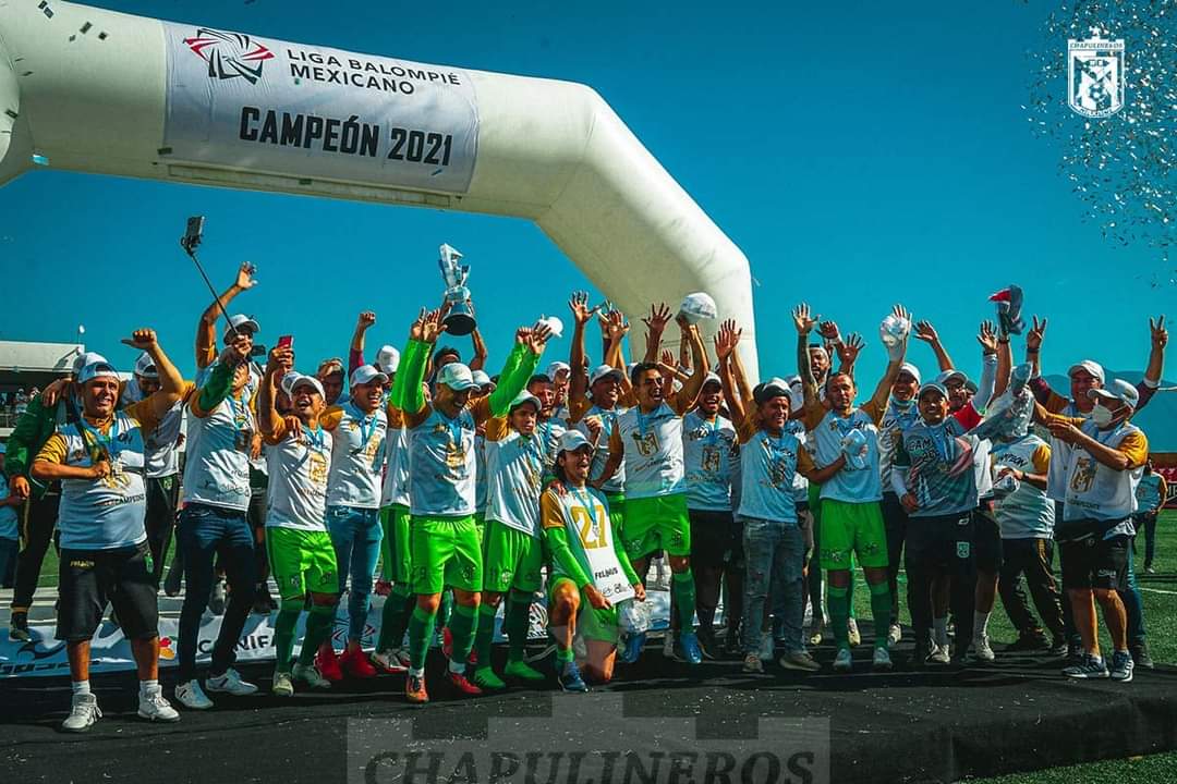 El objetivo de este 2021 se cumplió⚽🥳
Somos Bicampeones de la <a href="/SomosBalompie/">Liga de Balompié Mexicano®️</a> ⭐⭐
#OaxaCampeones 💚