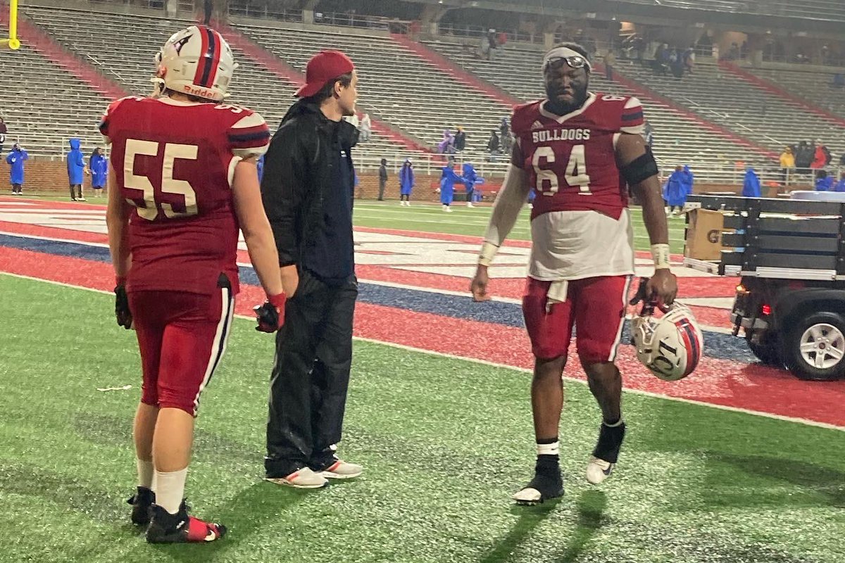 JaydenLink1's tweet photo. Words can’t explain how grateful I am to be apart of such a successful organization and brotherhood!! #64out ✌🏽 https://t.co/GAgdpdseJc