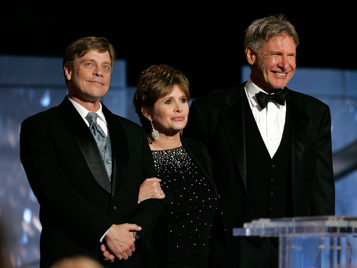 Barbara74048755's tweet photo. Beautiful pictures 😍😍❤️❤️of three best friends through the years @HamillHimself , #CarrieFisher, and #HarrisonFord !!  Mark it’s so very beautiful that you all met on #StarWars and stayed friends!!  
#BestFriends https://t.co/lsMWfnKG32
