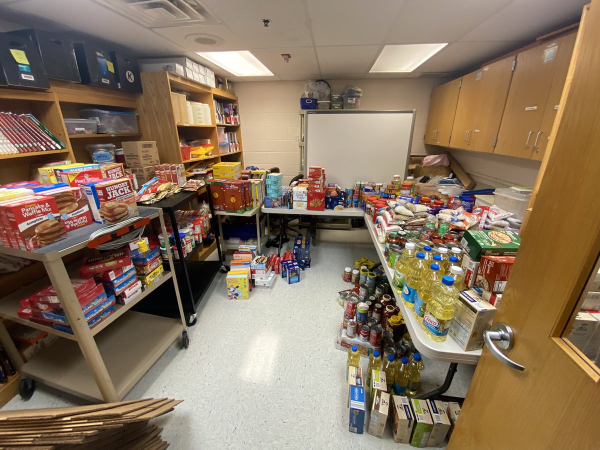 Mrs. Paz's Class (@mrspazices) on Twitter photo Our food drive was a huge success because of our amazing FHES community. Thank you to all who donated items! <a href="/FortHuntES/">Fort Hunt Elementary</a> <a href="/FortHuntPTA/">Fort Hunt ES PTA</a> #fhesfoxes Our food drive was a huge success because of our amazing FHES community. Thank you to all who donated items! <a href="/FortHuntES/">Fort Hunt Elementary</a> <a href="/FortHuntPTA/">Fort Hunt ES PTA</a> #fhesfoxes