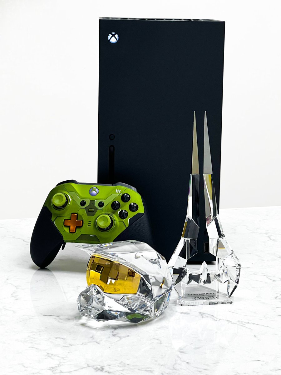 FaZeClan's tweet image. To celebrate the launch of Halo Infinite and the arrival of our team we're giving away @Swarovski's limited-edition @Halo crystal collection.

For a chance to win, follow the squad:
@Snip3down 
@bubudubu 
@Bound2K 
@Falcated_

Reply with #HaloInfinite &amp;amp; #FaZeUp when you're done!