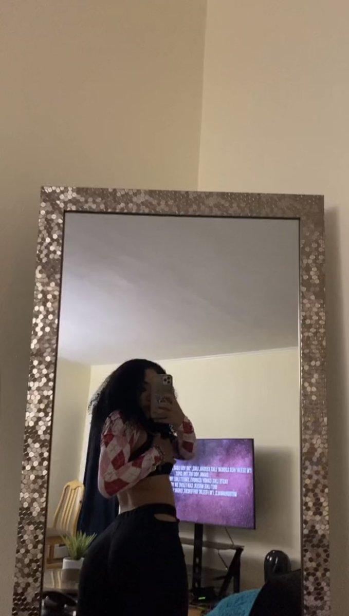 absorbingdata's tweet image. ⠀⠀⠀⠀ ⠀• throwaway #munday I was tryna take pictures earlier and didn’t like any of them 😂