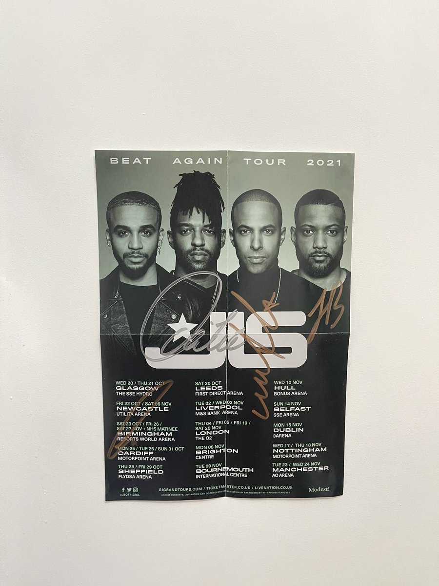 milly45051371's tweet photo. Love my @JLSOfficial poster from the #BeatAgainTour. @AstonMerrygold @MarvinHumes @JBGill @Oritse https://t.co/8yNMAg6Dap