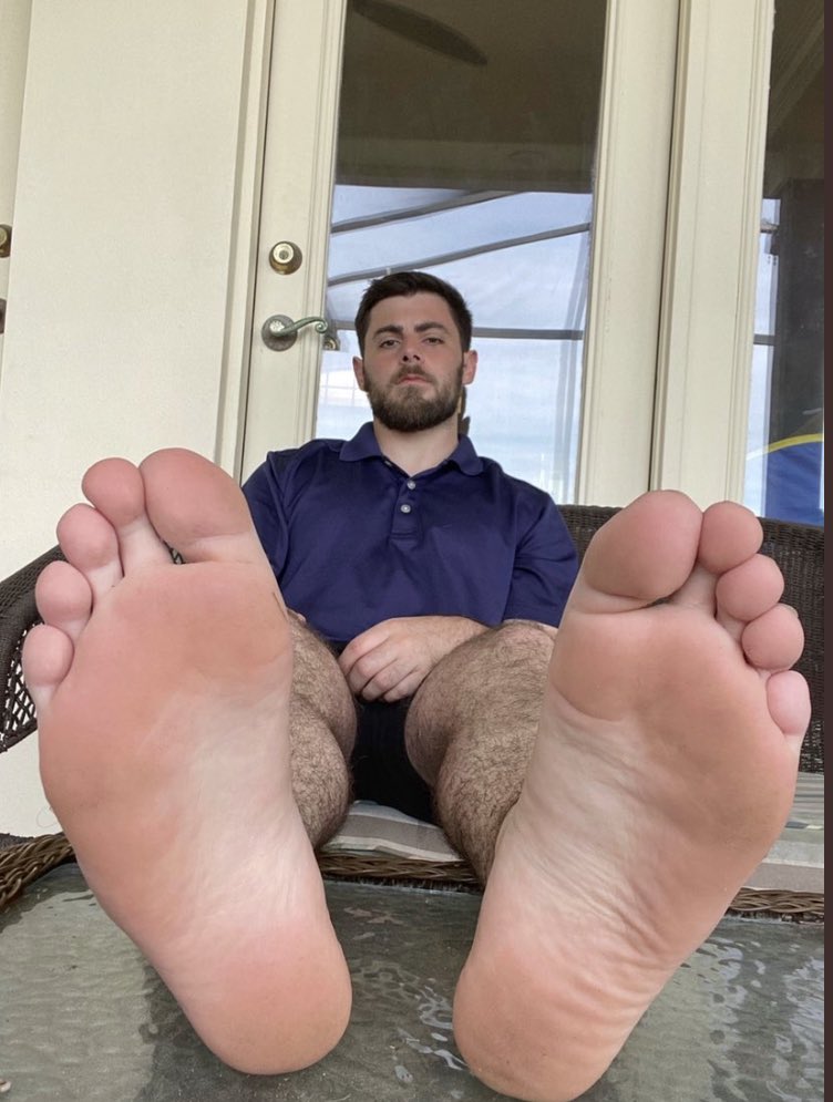godmattx's tweet photo. What are you waiting for, get to cleaning bitch. https://t.co/xiqNmwcm4v
