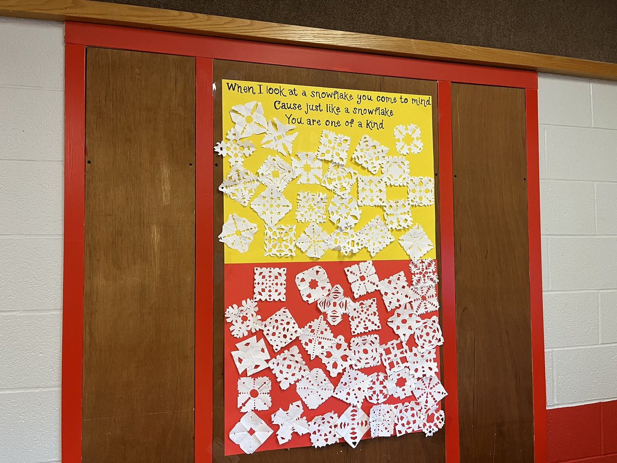 KaraffaAlyssa's tweet photo. Conneaut appreciates our cafeteria staff! @BGSchools @francis_scruci https://t.co/bgxMDIVdFJ