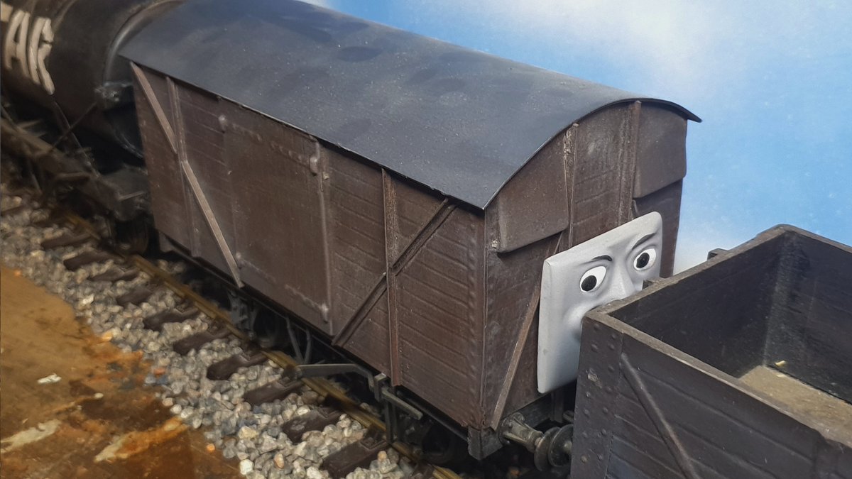 Here's one of my favourite pieces of rolling stock, the GWR van. Made from vacuum formed plastic and wood, this was a really fun project to get done. I went for a dusty look by adding fullers earth, weathering trucks is always so fun. A fine addition to my collection of trucks!