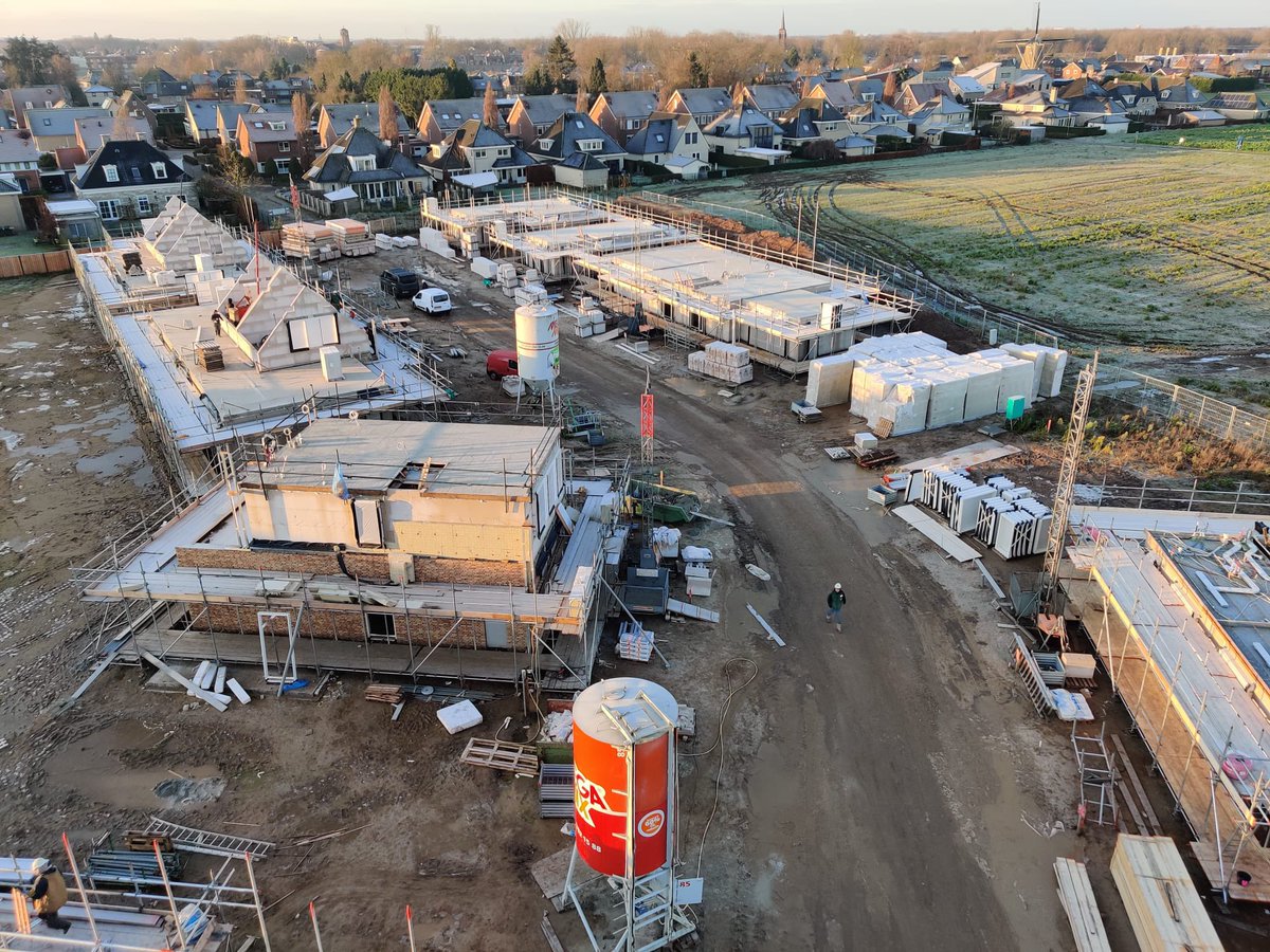35 woningen hoenderpark gaat hard omhoog