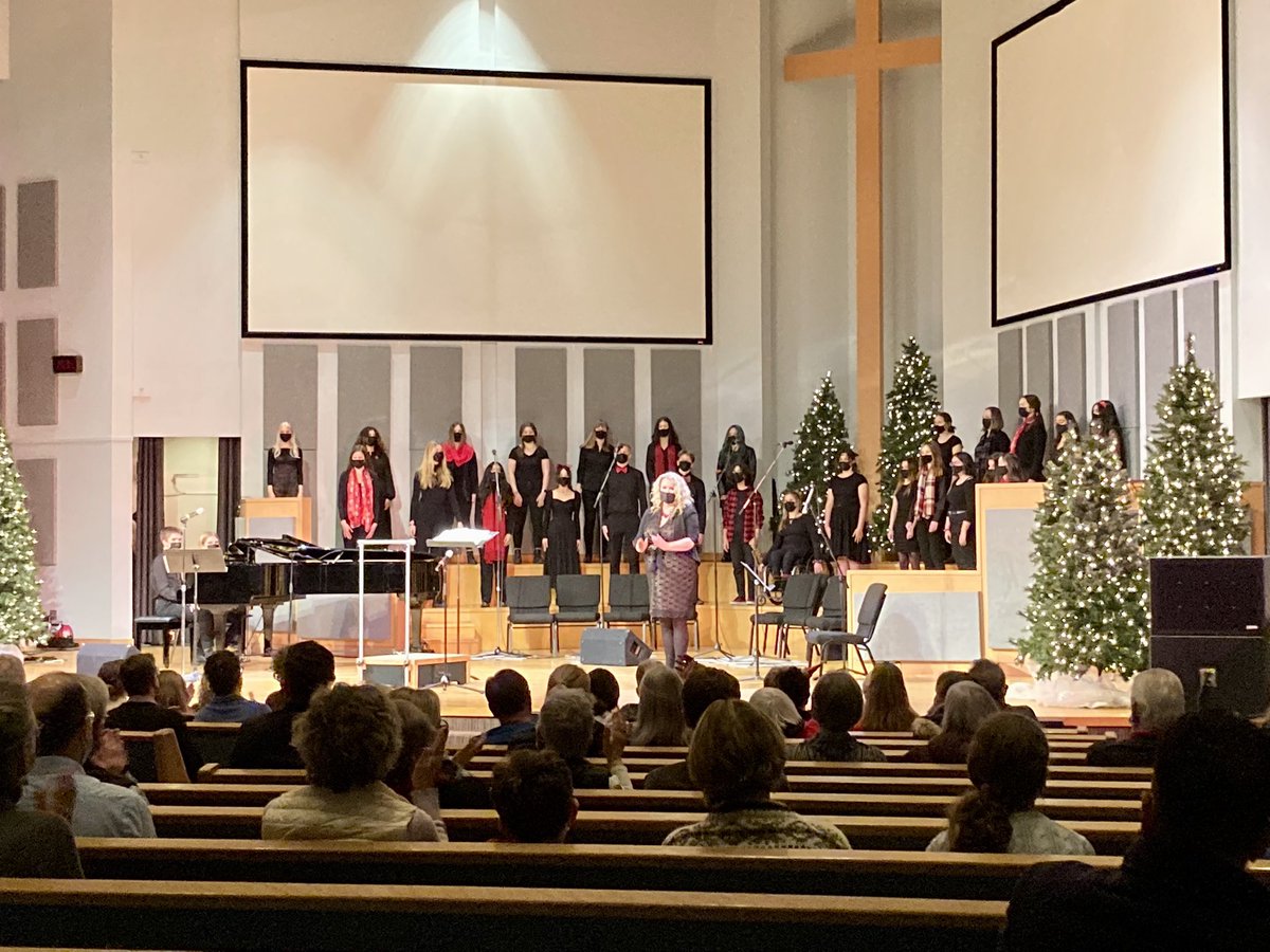 Sing we now of Christmas! Congratulations to <a href="/SDSSSundevils/">@SDSSSundevils</a> Sr.Choir and Vocal Jazz! Wonderful live performance at SDBC sharing the marquee with <a href="/VWelshMensChoir/">Welsh Mens Choir</a> A special night of music! <a href="/deltasd37/">DeltaSchoolDistrict</a>
