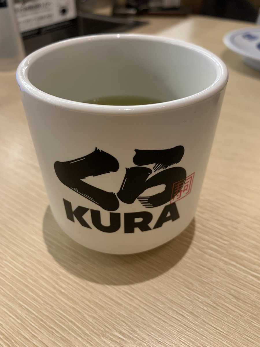 gmks_tmt's tweet photo. これがこのアカウント最後のツイートです。くら寿司なう🍣 https://t.co/wfYCtm5cDD