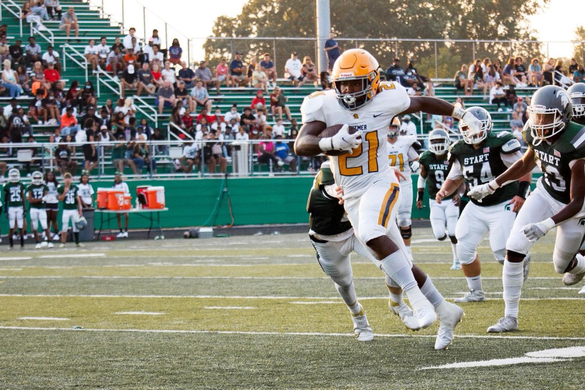 JayCYoung711's tweet photo. Blessed to have been named Special Mention All Blade 💙💛@WhitmerFB @WhitmerAthletic @CoachJ_Miller @ncsa @Mark__Porter @CoachAbbs #ncsa #collegebound #scoutingohio https://t.co/LUvQNXMfNw