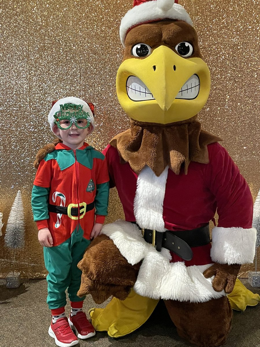 AngHull's tweet photo. Met Santa Flash and was crowned winner of the @KentStAthletics holiday party holiday spirit competition, kids edition. It was a pretty #Flashtastic day. β‘οΈππ
πΌ https://t.co/QYyUSFtPnS