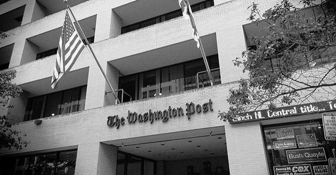 SRAntiFascism's tweet photo. #PropOrNot #Blacklist PromotedBy
#JeffBezos:#TheWashingtonPost Has
Ties2 #Ucranio #Fascismo,
#CentralIntelligenceAgency
https://t.co/7JaI3xuClb
#CraigTimberg
#Eugenicist #ClintWatts
[@jack #Dorsey:#Twtr
Censor2Protect #Ucranio #Fascistas[#NeoNazis]
In More #HateForProfit,
#FckNzs https://t.co/VZejbz7PGa