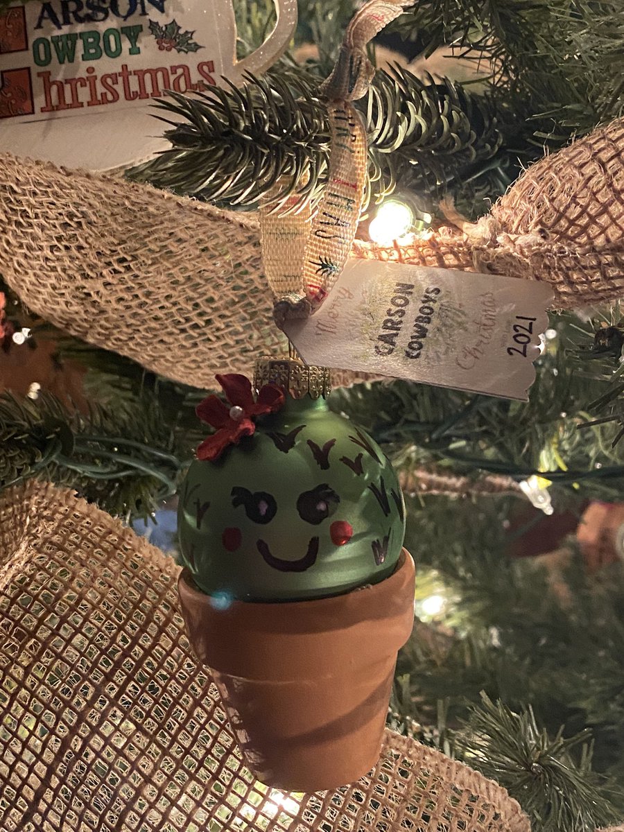 cindy craven (@cindycraven) on Twitter photo The Carson Staff ornament tradition continues! ♥️🎄 Thank you @3128pp! You will be missed deeply! Wishing you all the BEST on your new adventure. #wegrowbettertogether <a href="/NISDCarson/">Carson Elementary</a> <a href="/NISD/">Northside ISD</a> The Carson Staff ornament tradition continues! ♥️🎄 Thank you @3128pp! You will be missed deeply! Wishing you all the BEST on your new adventure. #wegrowbettertogether <a href="/NISDCarson/">Carson Elementary</a> <a href="/NISD/">Northside ISD</a>