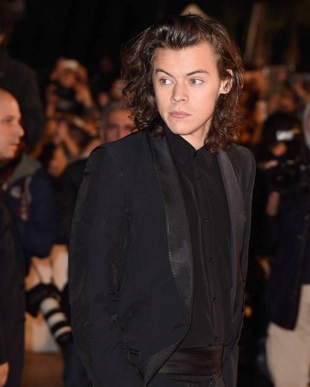 onthisdayharry's tweet photo. On this day: | Harry Styles at the 16th Annual NRJ Music Awards on December 13th 2014. | https://t.co/G5wOZhtCJo