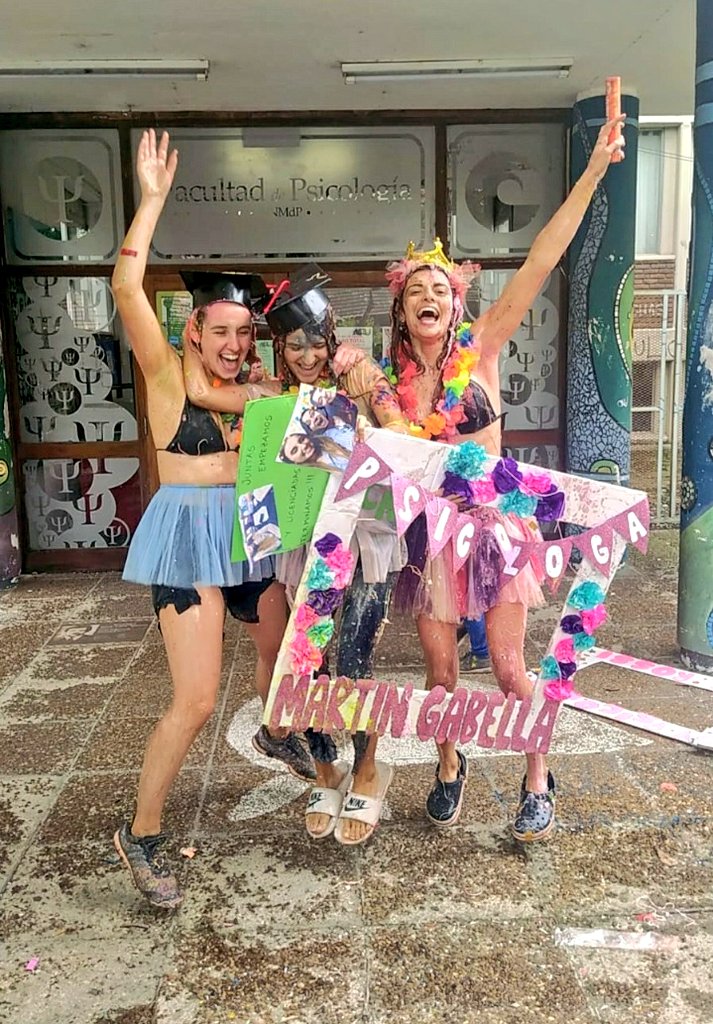 Rossi_Bren's tweet photo. ES REAL, LO LOGRAMOS AMIGAS, SOMOS PSICOLOGASS!🙌🏻😍👩‍🎓♥️🥳🙌🏻🤞🤩 las amoooooo
•G r a c i a s   i n f i n i t a s•
@MicaMartinG @ValenPescader https://t.co/U23ekJEoqy