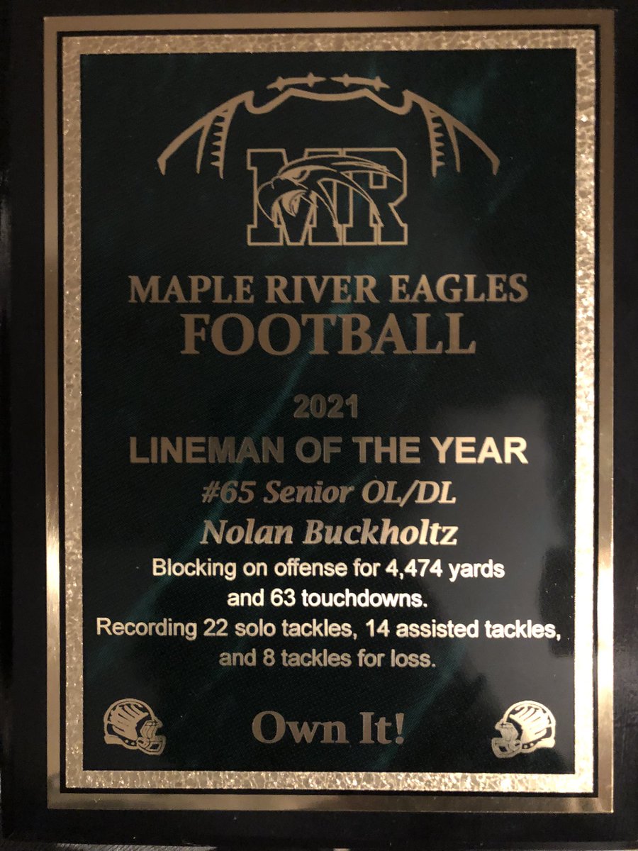 BuckholtzNolan's tweet photo. Thank you to all my coaches and teammates for this very memorable and successful season. This year I was awarded with 3 awards. The all district team award, the all district defensive lineman award and the Maple River Lineman of the year award. #ownit 🦅🔵🟢@Maple_River_FB https://t.co/gQm6fP6MiE