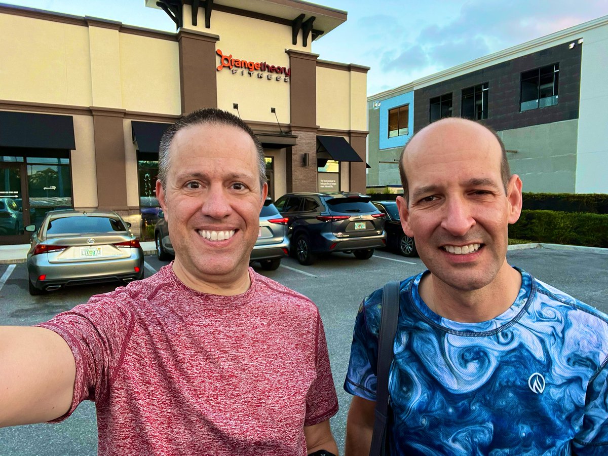 StevieAndLane's tweet photo. #Strength day at @orangetheory #OrangeTheoryFitness #OTFNonaSouth
Today was our 1st official day with #OTFNonaSouth as our new #HomeStudio!
Increasing incline on treads w/ #RunRow #rowcovery. Heavy weights on floor.
#RunRowRepeat #BasePushAllOut https://t.co/91wyGEkNqT