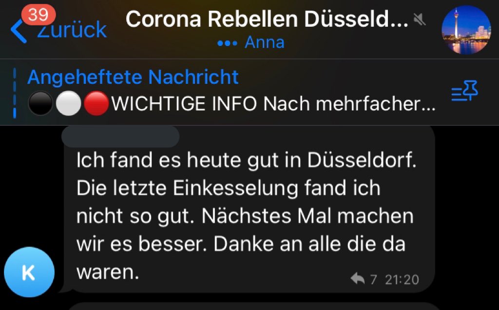 Alerta0211's tweet photo. Die Polizei hat gestern Abend einen unangemeldeten Aufzug von ca. 60 Pandemieleugner*innen im #Duesseldorf aufgelöst. Laut Aussage und Fotos der Szene mit mehreren BFE Einheiten. Mal sehen wie #dus1812 ausfällt. #dus1312 https://t.co/v2jyH6rXWy