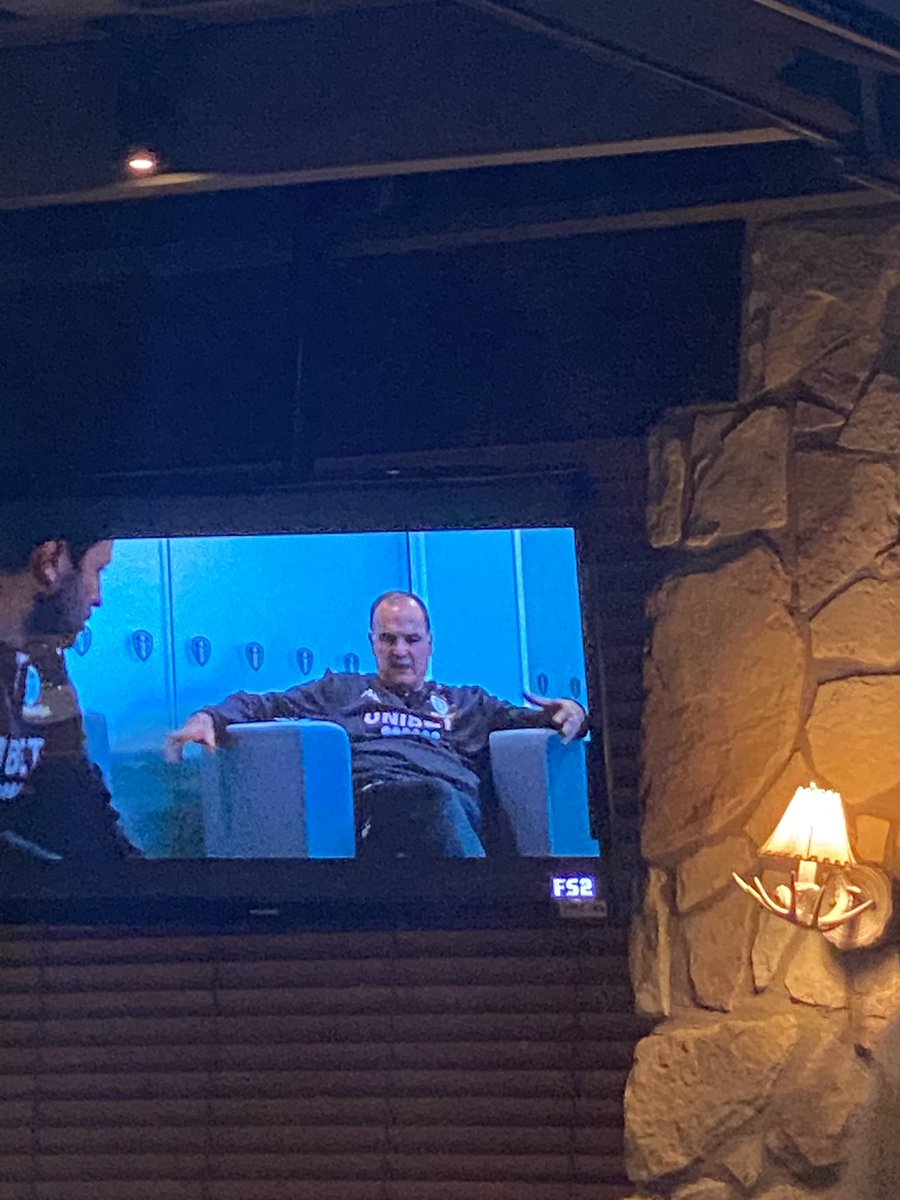 winkiewinx's tweet photo. Sat in a bar outside Kansas City, Missouri and whoโs on the TV?
The one and only legend that was #GrannyVal
Great to see #TakeUsHome and @LUFC hitting US screens
You should be incredibly proud @Kalvinphillips #lufc https://t.co/4e7VpaCC17