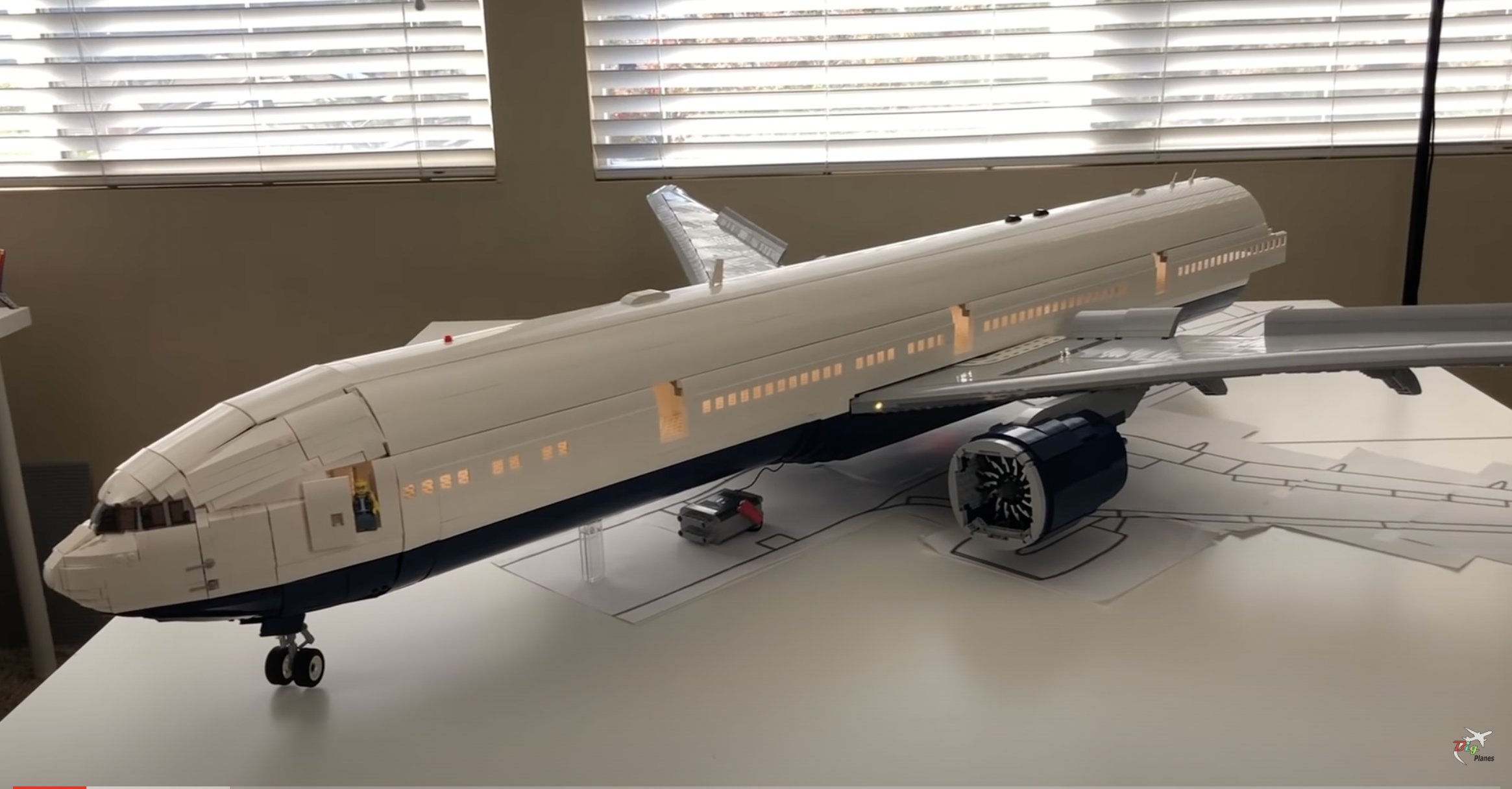 Forbyde sendt hat Isaac ✈ 🇺🇦 Alexander on Twitter: "The Big Planes LEGO @British_Airways  @BoeingAirplanes 777-300ER Nearing Completion! Video update link below.  https://t.co/5rykUh7JJS https://t.co/TxrgPLvglT" / X