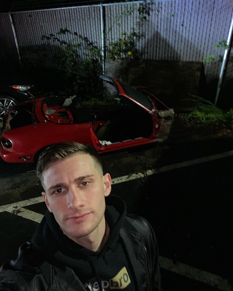 NathanKarhu's tweet photo. Found my stolen Miata! 🥳 https://t.co/FZpVUWeUxo