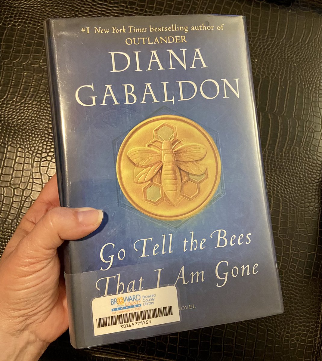 DaisyNigri's tweet photo. Just got #GoTellTheBeesThatIAmGone from the library.
Knowing that there is people waiting their turn to read this book will make me read faster! (Not that I need any incentive) @Writer_DG https://t.co/cVjZGWjjEj
