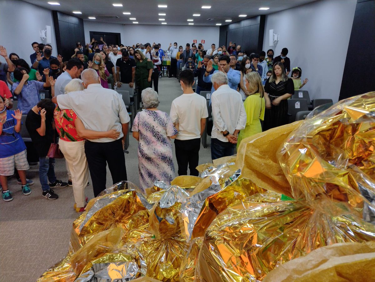PrC_Augusto's tweet photo. *Homenagem aos nossos Jubilados na CONFRA da MisAL.* 

📍Pr. Adeilton e Família 
📍 Pr. Célio e Família 
📍 Pr. Padilha e Família (Irmã Iracy)
_Eles foram gigantes!!!_
Ninguém será deixado para trás, em nosso Estado. https://t.co/Nu23V1ungW