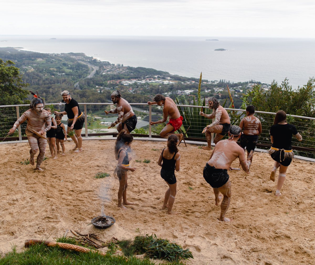 nyanggan's tweet photo. Our December Giingan Gumbaynggirr Cultural Experience was very special as it was our first time hosting Guests at the new Dance Amphitheatre. Overlooking many significant sites it is truly a spectacular backdrop.
#GumbaynggirrCountry #BMNAC #twopathstrong #ilovensw https://t.co/NbhYL2lXzF