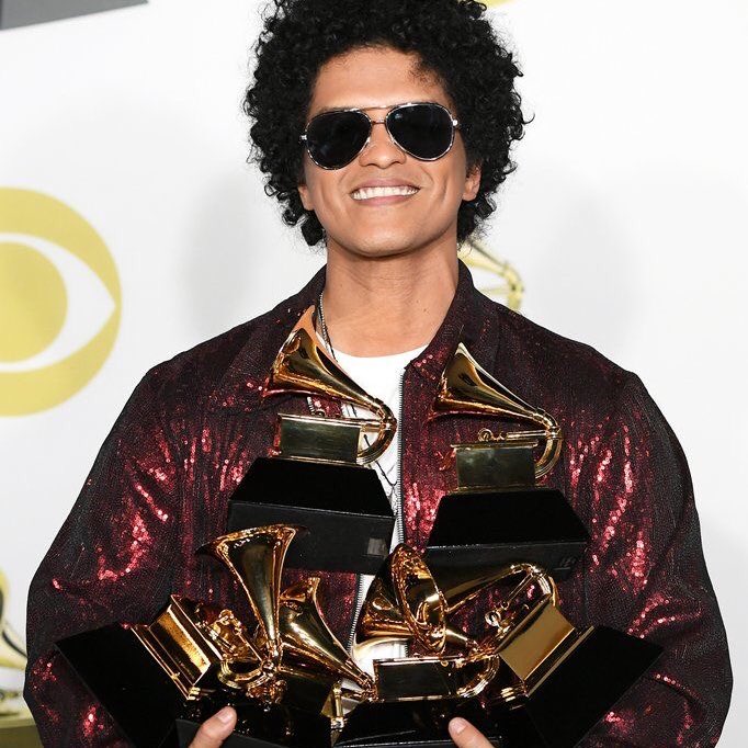 BRUNOARCHIVE's tweet photo. "Go Little Rockstar" 🌟 https://t.co/USlX7nsJyw