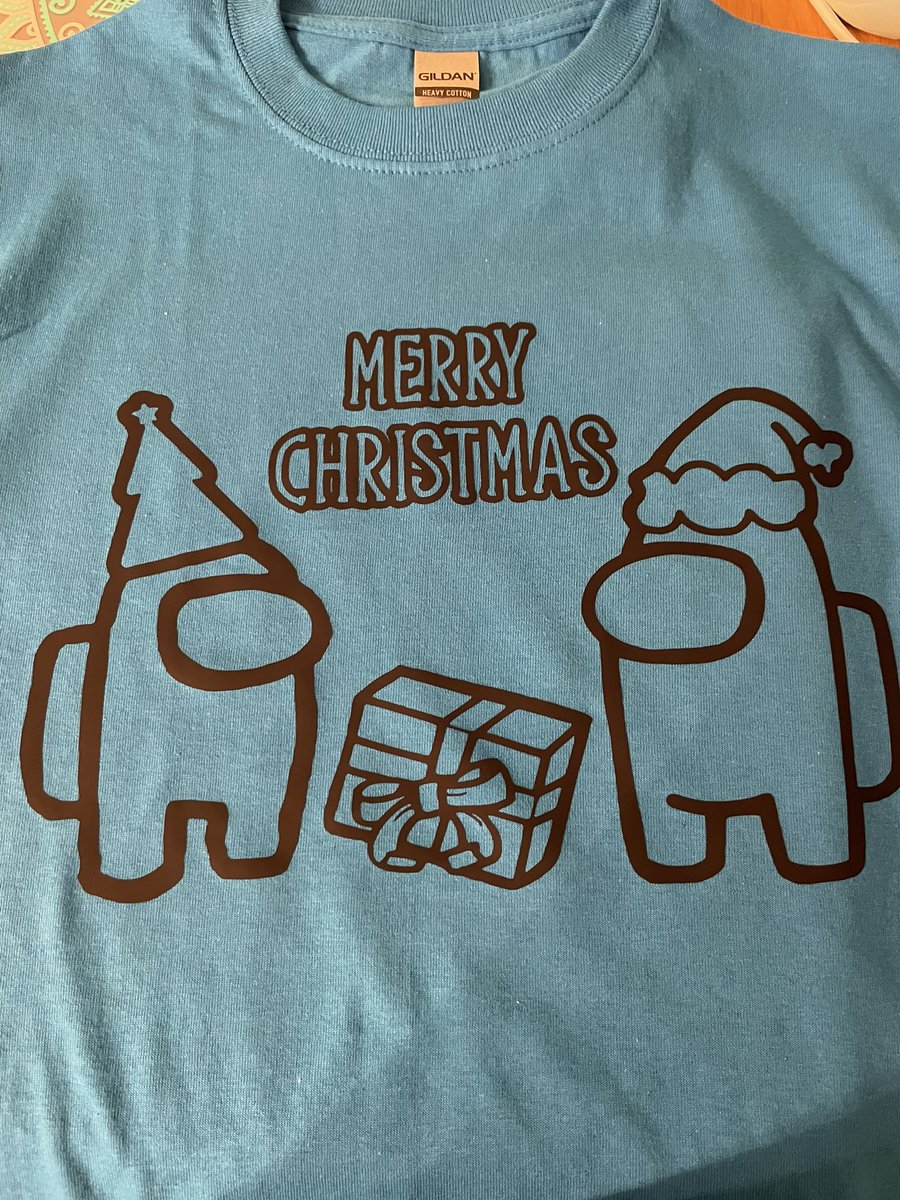 BubblePopping21's tweet photo. Custom Christmas among us shirt made! #AmongUs #AmongUsFanArt #Christmas #SmallBusinesses #SmallBusiness #custom #custommade https://t.co/lxGeiKu2Fv