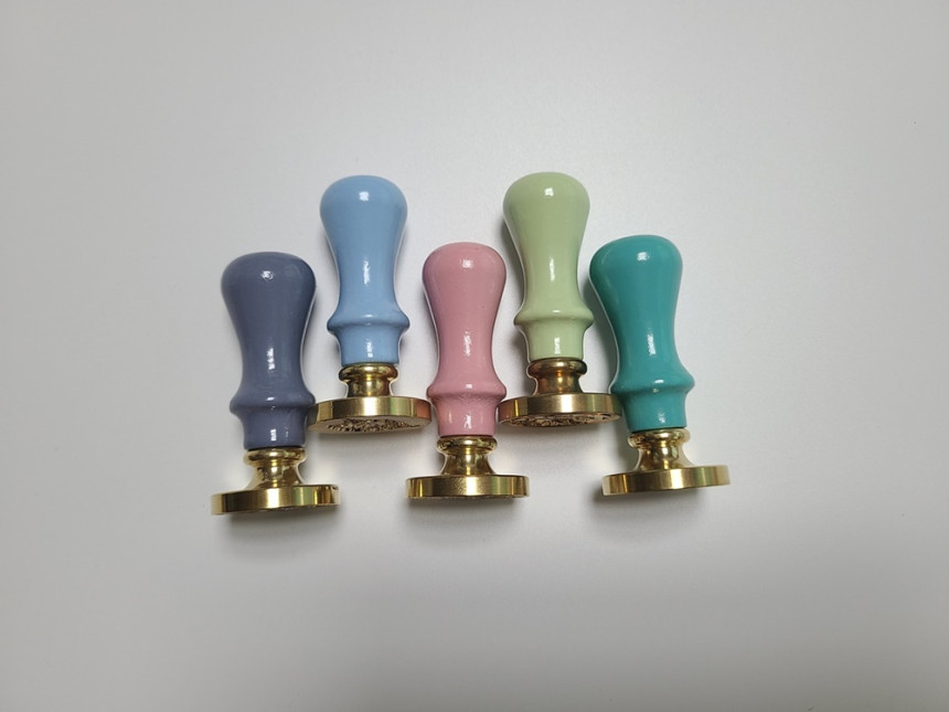 💗
-고래 고양이 실링왁스

영롱한 고래와 귀여운 고양이
실링왁스 데려 왔습니다 ~)

헤드 4,000 손잡이 1,500
병왁스 초 스푼 4,000
왁스3개(랜덤) 2,500

위 가격의 10%할인가로 만나보세요

(=구매하러가기
📎naver.me/5B1zPWXr