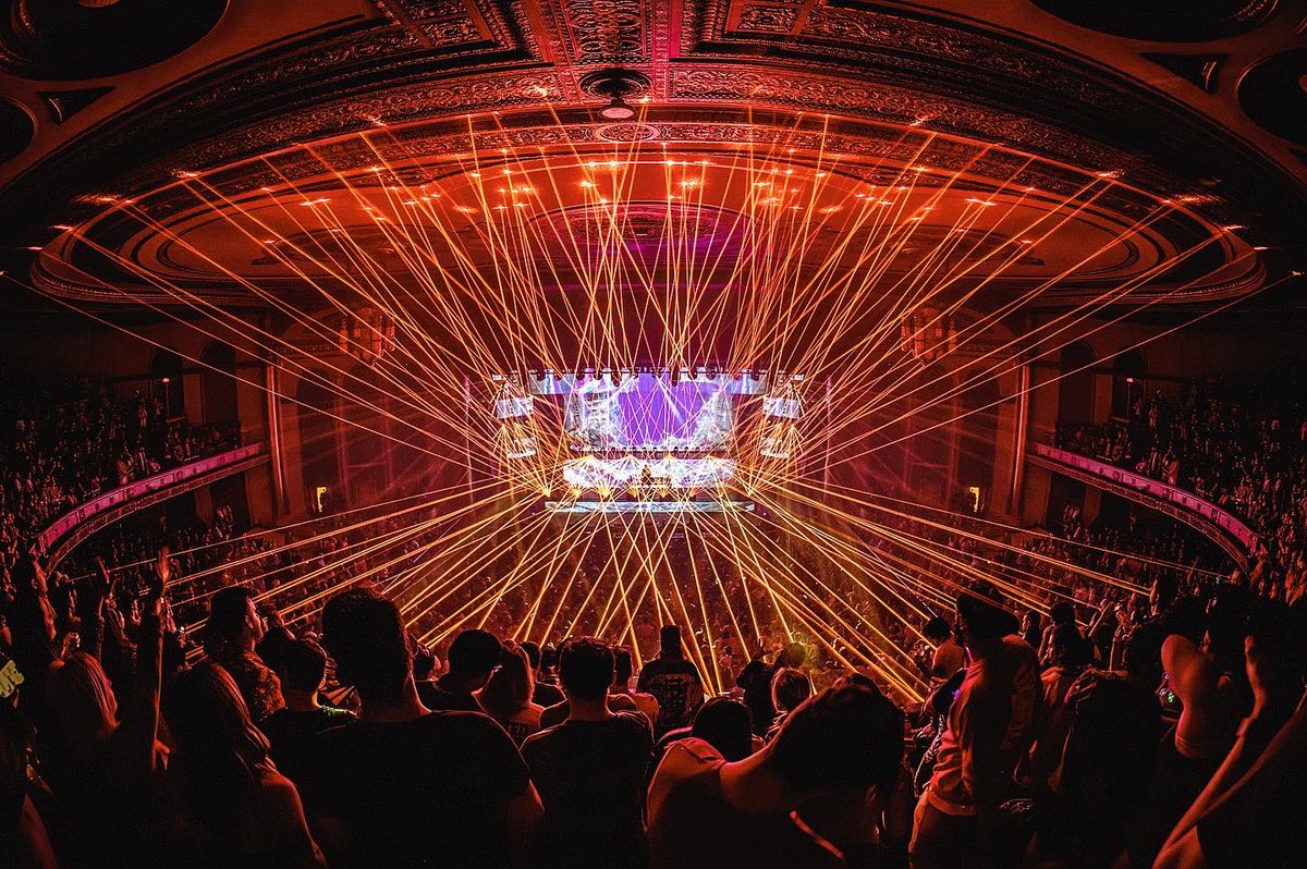 JSIEGELPHOTO's tweet photo. 3 days of Grizmas in one 4 photo post. @Griz https://t.co/Px6ZVDdkp1