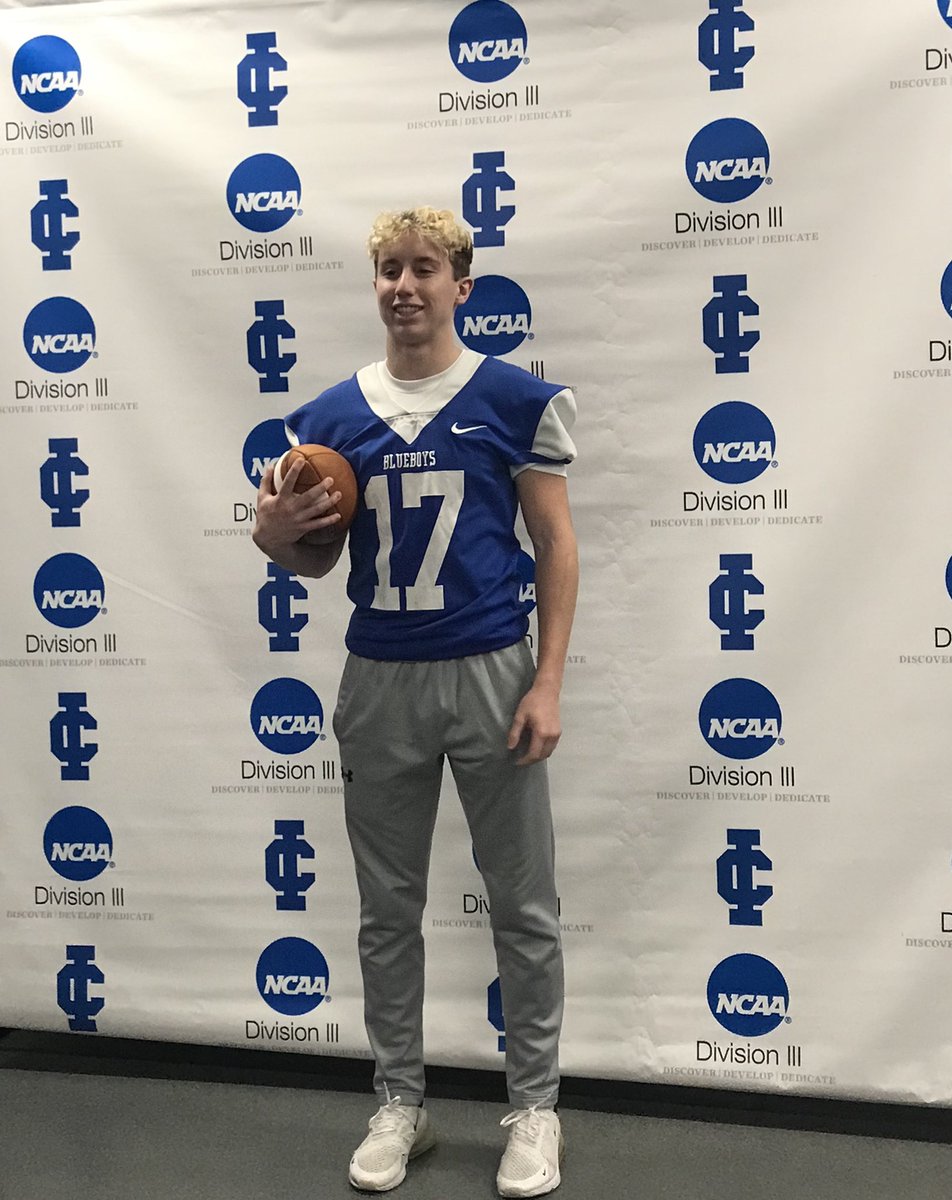 After an amazing visit Saturday, I am blessed to receive my first offer from <a href="/IC_Football/">Illinois College Football</a>. Thank you to the coaches and staff for a great experience. <a href="/CoachDeFrisco/">▫️Ray DeFrisco▫️</a>