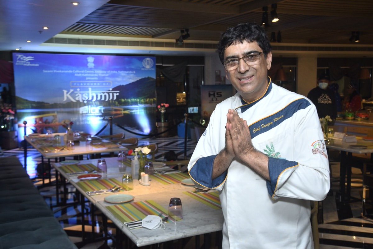 sanjayraina's tweet photo. #Kathmandu
Thank u for the overwhelming response to our #KashmiriFoodFestival at @AloftKathmandu. The food festival is on till 19th Dec. Come and savour the #FlavoursOfKashmir .
@ICCR_Nepal @IndiaInNepal
#Nepal
#AzadiKaAmritMahotsav
#KashmiriFood https://t.co/IapLlao9ui