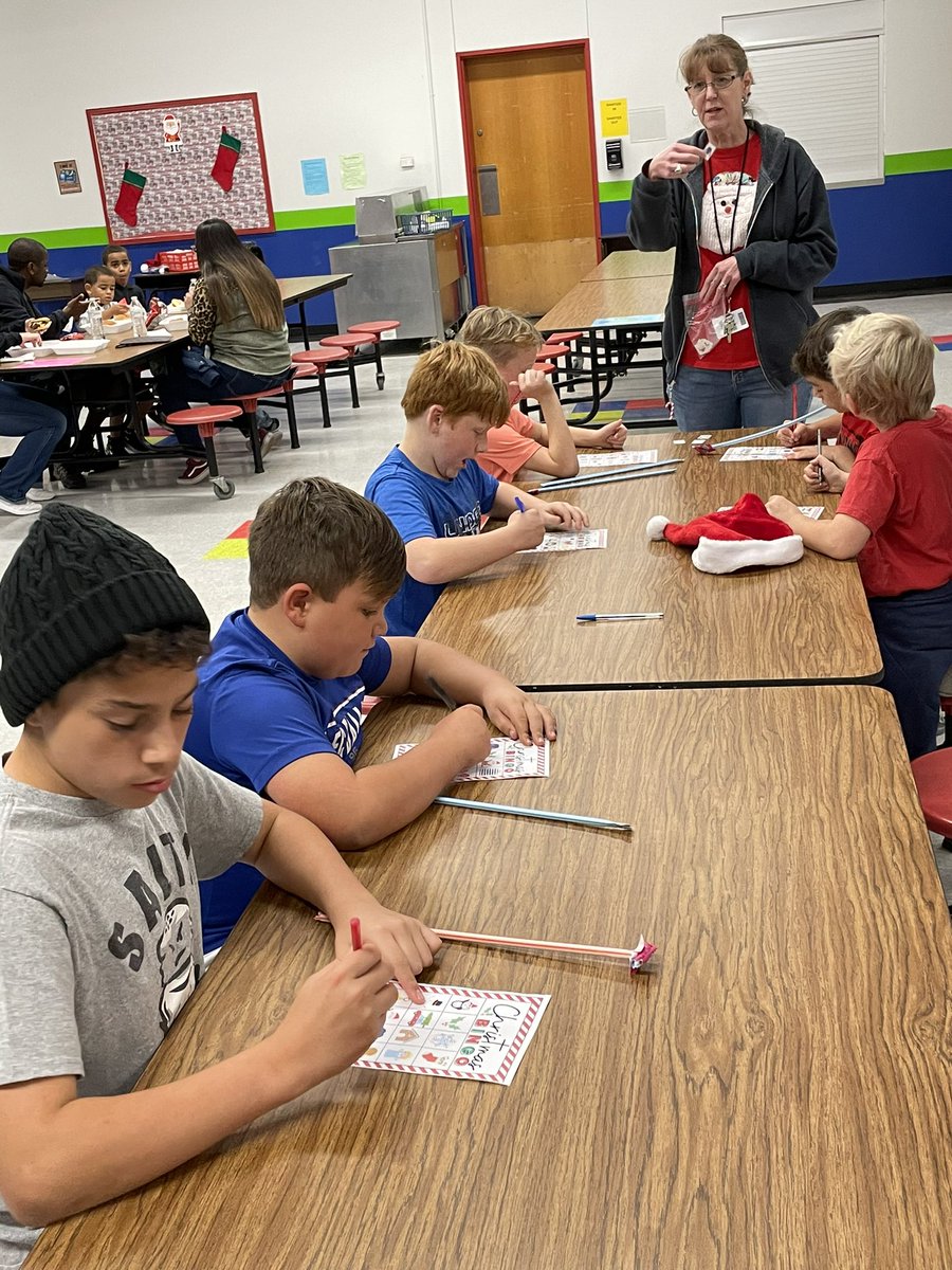 Winter Fest 2021- families having some holiday fun!  Thank you to the staff for making it memorable and our parents for donating the supplies!