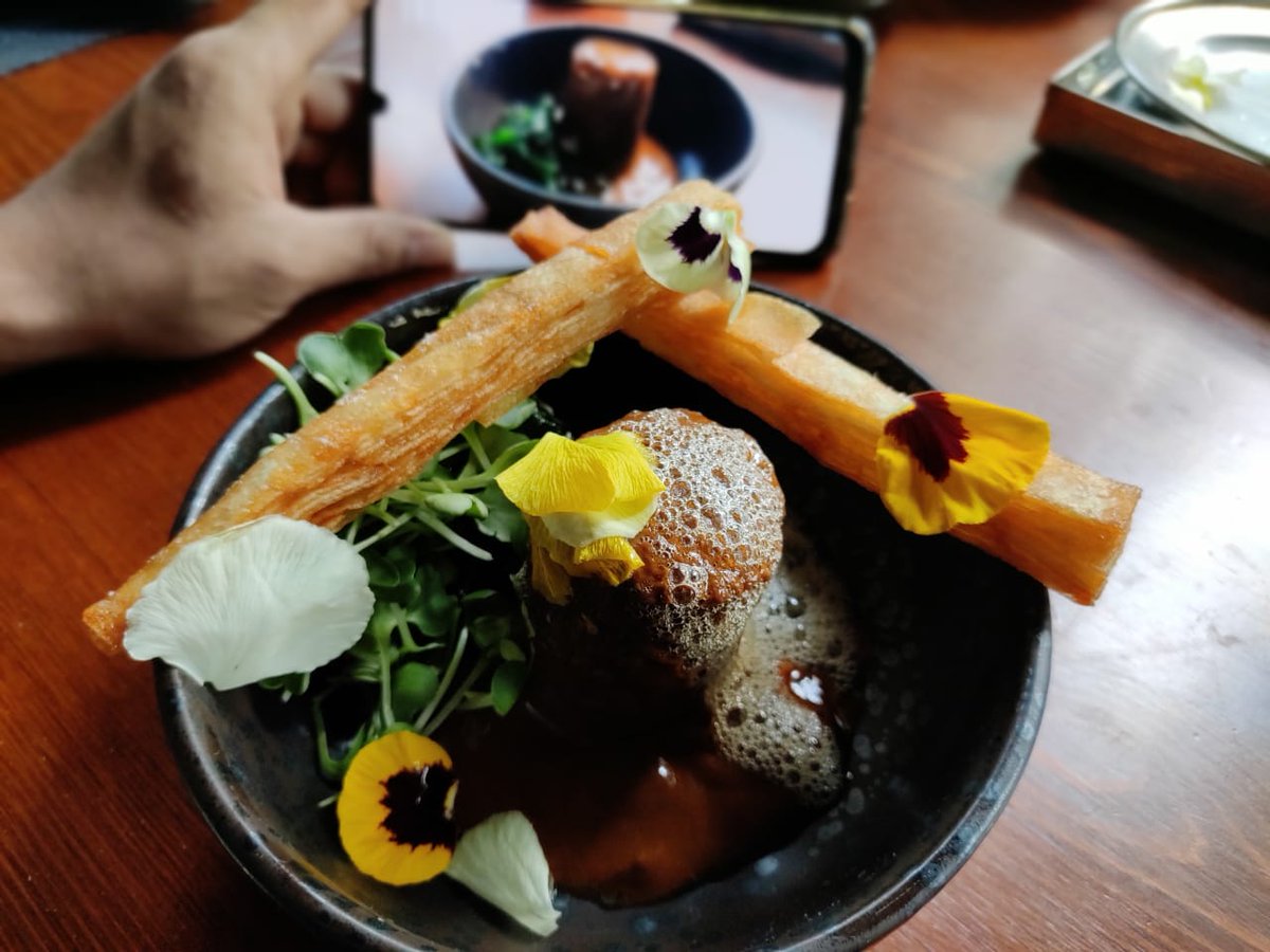 At KHØGEN we are always trying out new concepts for dishes. 

Here we have goat shoulder confit, sauce mole, potato maxim,  brown butter foam.