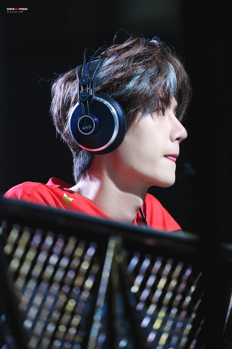 korykatty's tweet photo. หล่อขนาดนี้จายังไงไหวนะใจเรา หล่อจริงๆ มีอยู่จริงๆ ใจบางๆนี้ลาลายม่ายเหลือแน้ววว ป๋อค้าบบบบ 🥲🥲🥲 https://t.co/CUp8G7vZlF