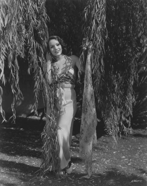AUGUSTHO_2DO's tweet photo. Aniversario luctuoso 🕯️ de la dinamita mejicana 💨 la escupe fuego 🔥
#LupeVelez 🤍 https://t.co/BQ3uxWigZ4