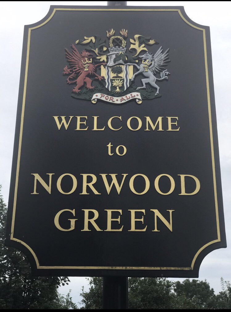 JJM_Ealing's tweet photo. @KhalsaSchool1 @VirendraSharma @CanLager Well done to all those who took part in this fabulous community project.
Keeping #NorwoodGreen tidy has cemented why its such a wonderful place to live &amp; work. #communitysprit at its best #LoveEalingLoveLocal https://t.co/xlUbsyfvY8