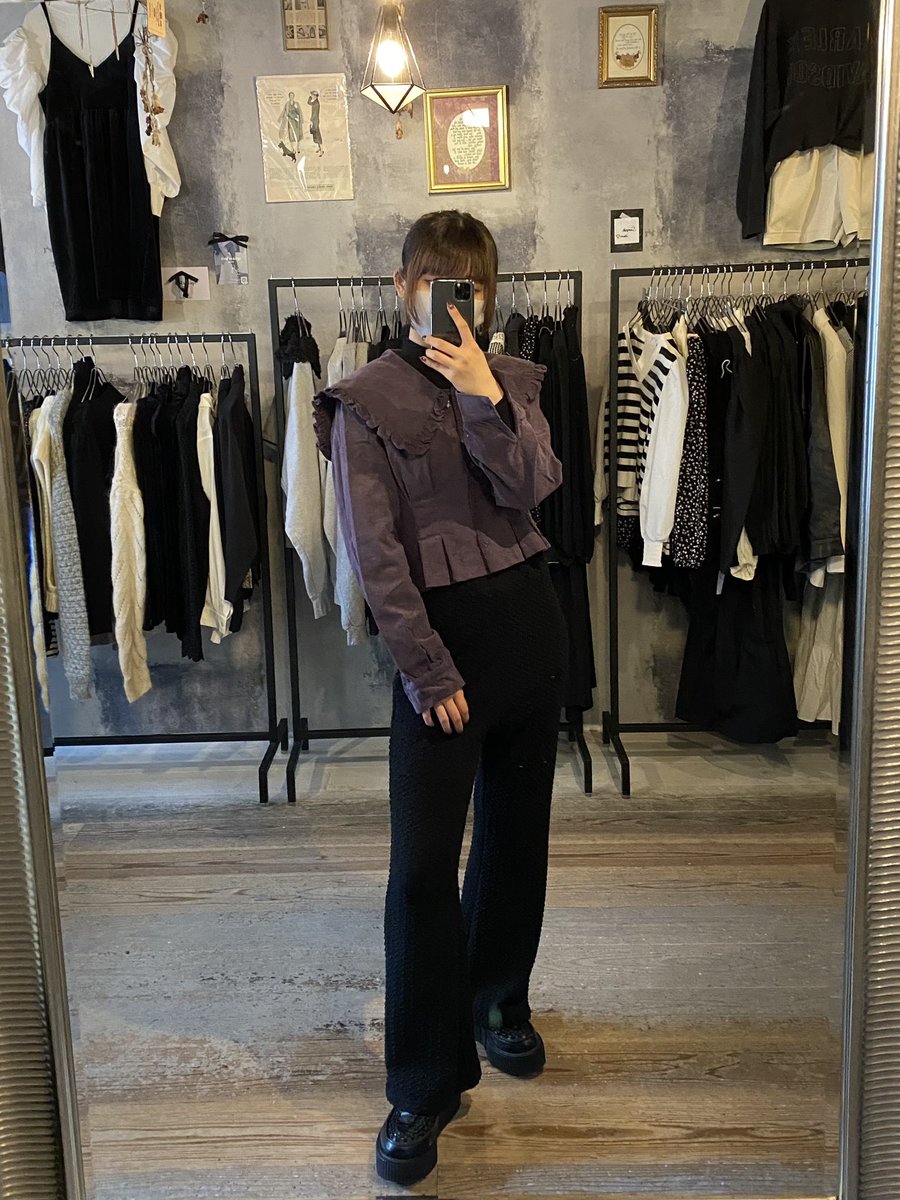 anmna__'s tweet photo. 本日もご来店ありがとうございました🥀

店頭のおすすめアイテムでコーディネートを組みました！

是非店頭にてご覧くださいませ♥ https://t.co/YtefFZqAG7