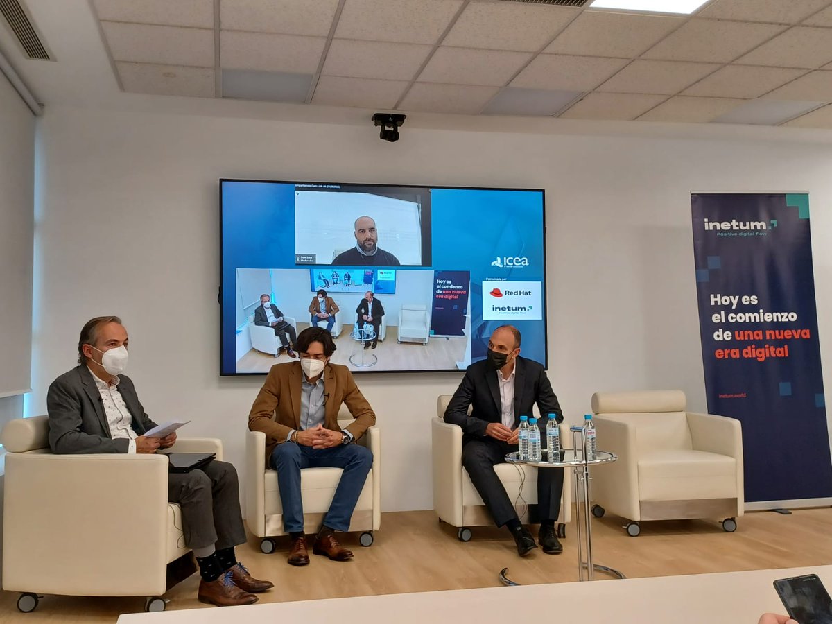 inetum_es's tweet photo. Mesa debate en #JornadaOpenInsuranceICEA
Yago Vizoso @yagovi @RedHatIberia
Santos Vicente @inetum_es
Pepe Such #flexmyroom
Modera: Marcial Fernández @MarcialFer @icea_es
#OpenInsurance
#Positivedigitalflow https://t.co/zoEvWDAEbl