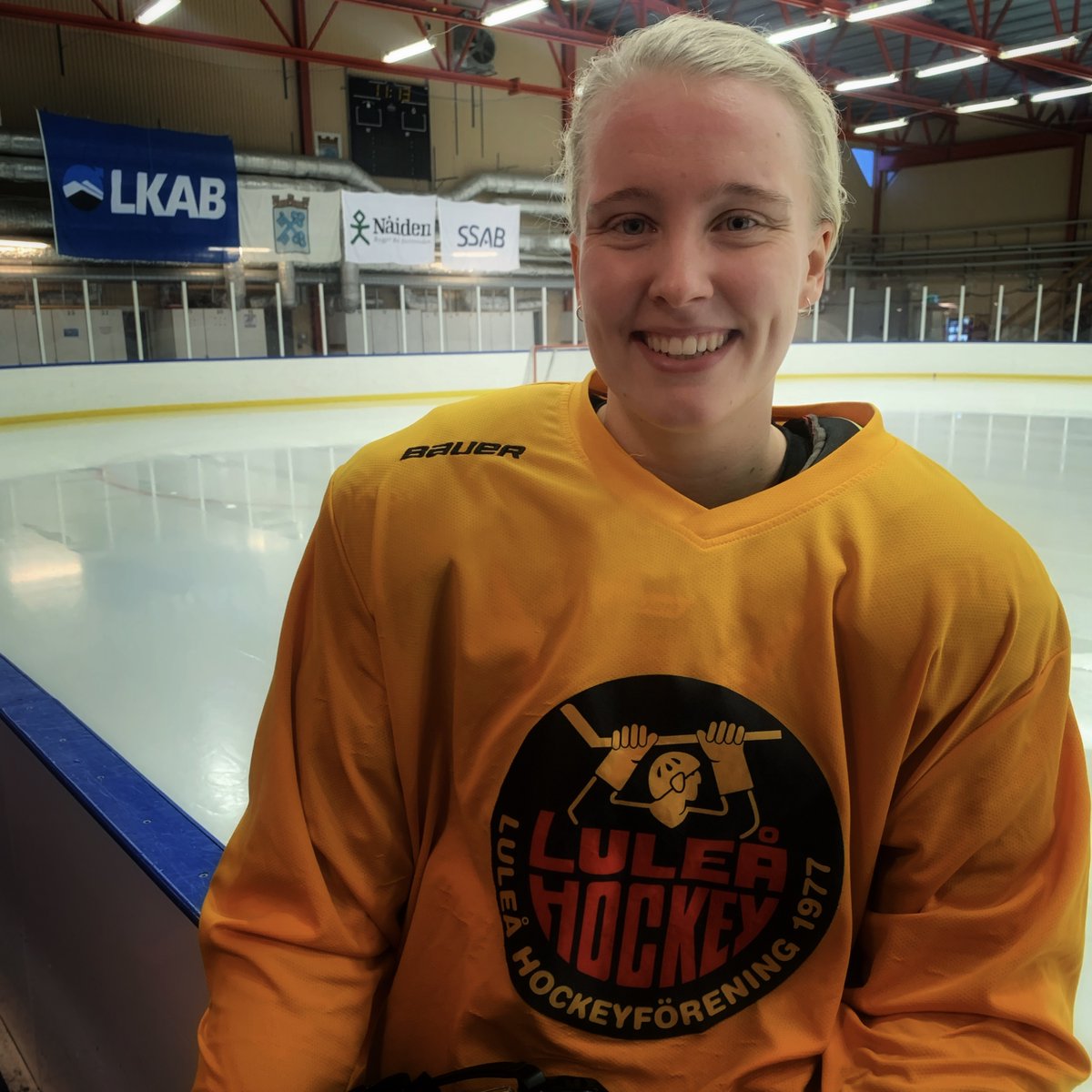LuleaHockey's tweet photo. Underbart att se. Linn Peterson tillbaka i full träning på isen igen efter sin ryggoperation! https://t.co/5jpPL7Vqt3