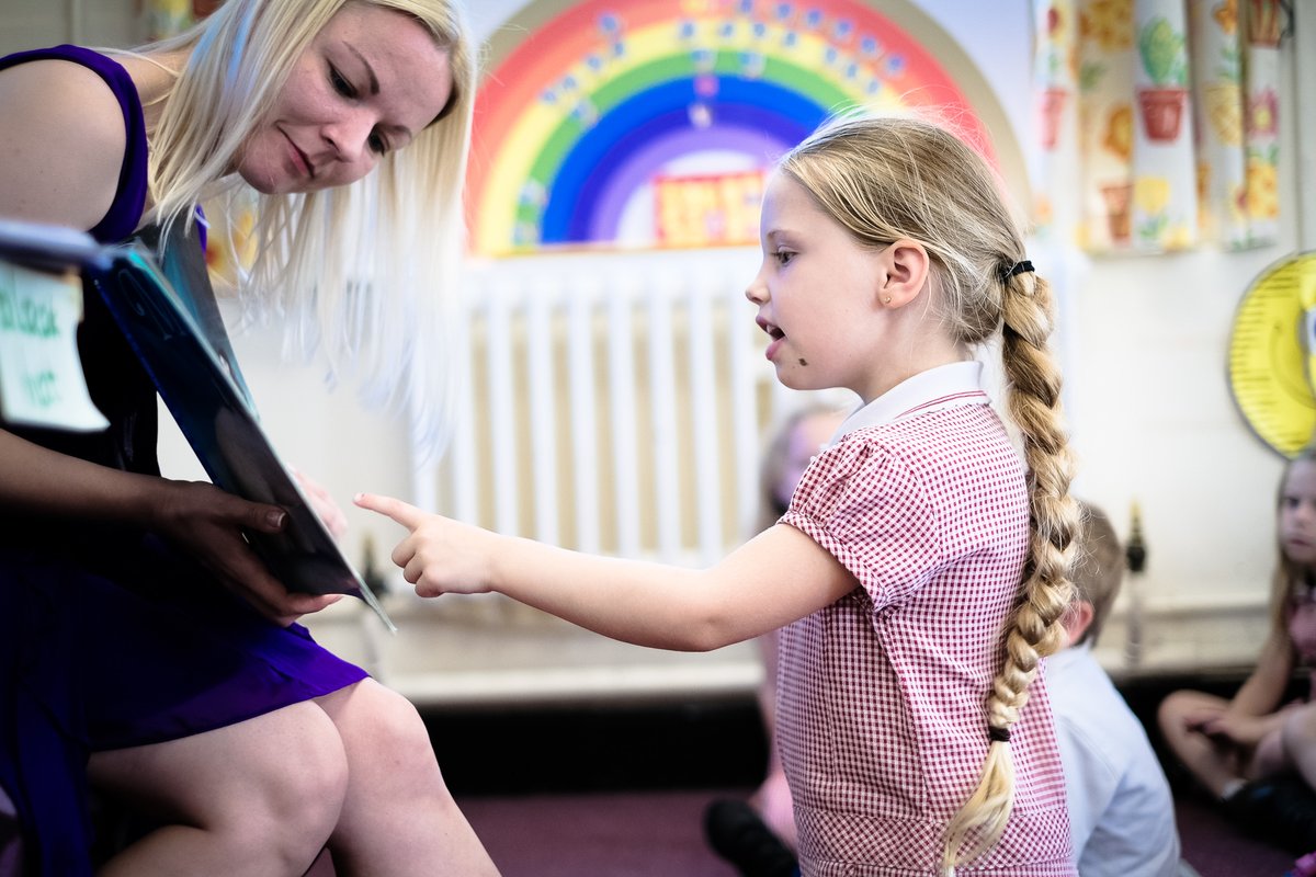 HISP_TSHub's tweet photo. Have you recruited an ECT starting in January 2022? Remember to enter their details on the DfE Manage training for early career teachers' portal: https://t.co/pLncVbpTLi and complete an Expression of Interest Form: https://t.co/4stVVbBGT6
@EdDevTrust_ECF
@HISP_TSHub
#ECTs #ECPDP https://t.co/KbNdqMALHd